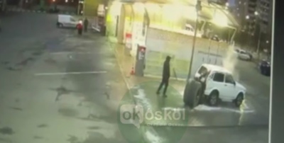 Укатившееся колесо грузовика ударило старооскольца на мойке самообслуживания 