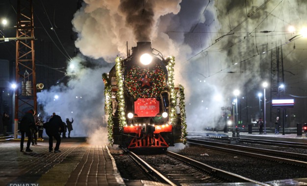 Дед Мороз приехал в Белгород на ретропоезде