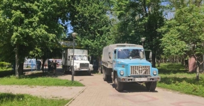 ​Полицейские помешали рабочим вывезти имущество из Центрального парка в Белгороде