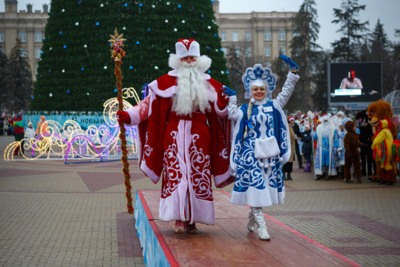 Парад Дедов Морозов-2016 в Белгороде [фото и видео]