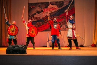 ​Белгородские юнармейцы стали гостями театрализованного шоу «Они сражались за Родину»*