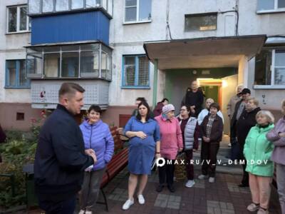 Мэр Белгорода встретился с жителями дома, пострадавшего от атаки БПЛА