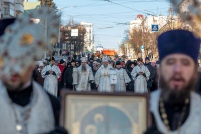 ​В Белгороде впервые за три года провели на Рождество крестный ход