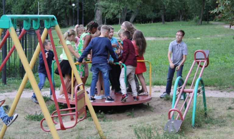 В епархиальном детском лагере в Шебекинском районе вместе с юными белгородцами отдыхают их сверстники из ЛНР и ДНР