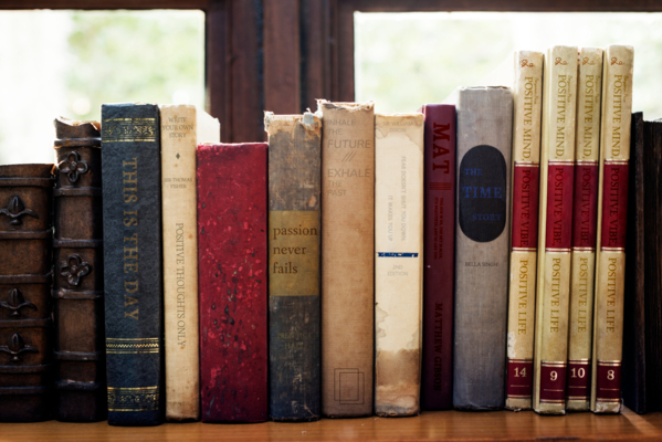 Книжная полка. Книги о любви и чувствах 