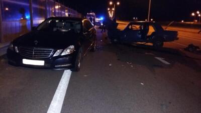 ​Под Белгородом пьяный водитель врезался в припаркованный «Мерседес»