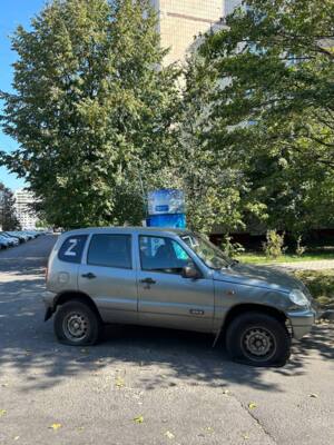 ​В Белгороде порезали колёса машины волонтёров фонда «Русский порядок»