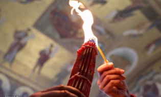 Как в Белгороде встречали благодатный огонь в 2026 году