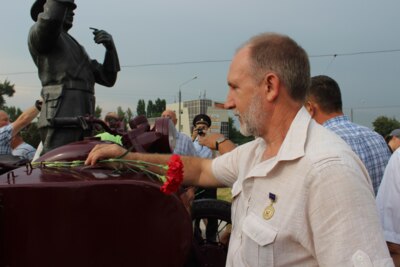 В Белгороде открыли обновлённый памятник самому честному гаишнику