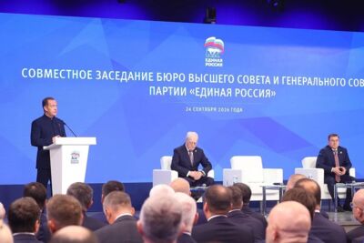 ​«Единая Россия» получила 349 мест в Госдуме