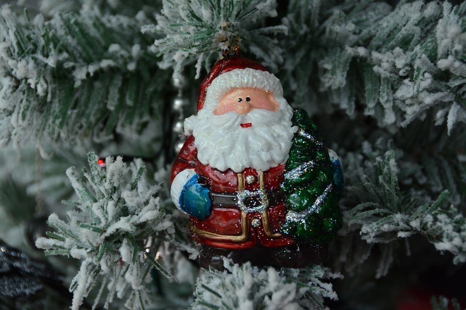 Дед Мороз по телефону поздравит белгородцев с праздником*