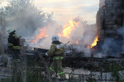 МЧС: В Белгороде на «Спутнике» сгорел банно-гостиничный комплекс [обновлено]