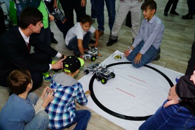 В Белгороде определили победителей соревнований «Собери своего робота»