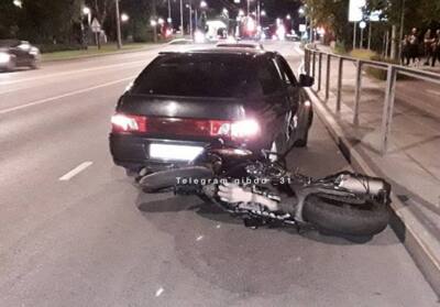 ​В Белгороде мотоциклист врезался в ограждение и погиб