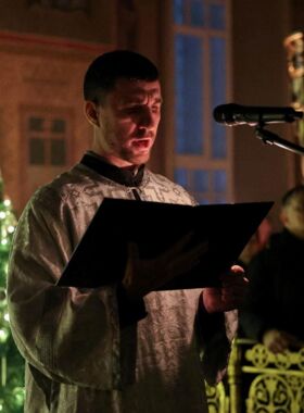 Молитва за мир и близких. Как прошла рождественская ночь в Преображенском соборе Белгорода