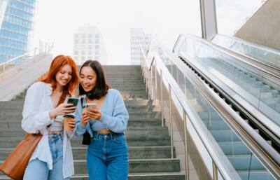 Т2 дарит полгода бесплатной связи новому абоненту и начисляет 2 тысячи рублей тому, кто его пригласил