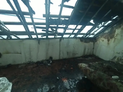 У белгородской воспитательницы детского сада молния сожгла дом, семье нужна помощь