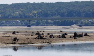 Фотограф запечатлел обмелевшее из-за атаки ВСУ Белгородское водохранилище