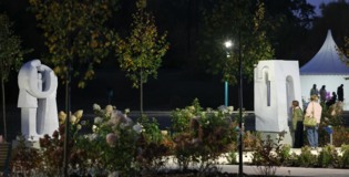 Скульптурный диалог с городом. Белгородцам показали итоги симпозиума «Отражение»