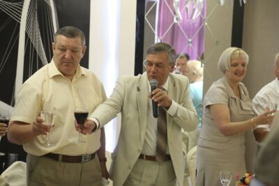 ​Отчётный банкет. Как мэр Белгорода отпраздновал День города с ветеранами