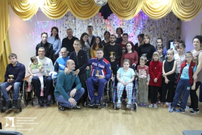 Воспитанники Веселолопанского центра реабилитации получили новый иппотренажёр от профсоюза «Правда»*