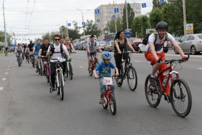 В Белгороде в велопараде поучаствовали более 400 человек