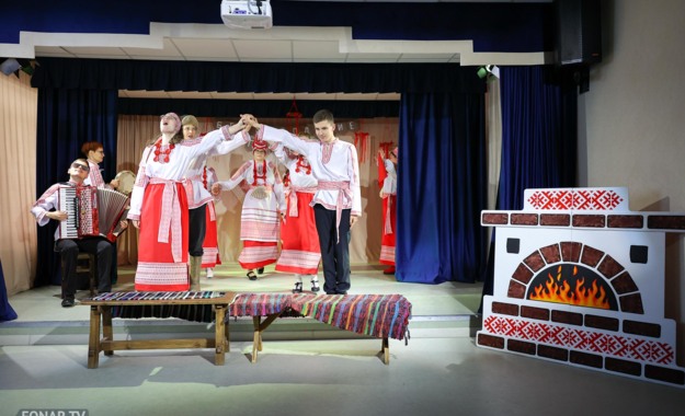 Не «особенные дети», а особенный вечер. В Белгороде «Синяя птица» показала «Белгородские потешки»