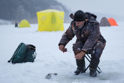 Спасатели рассказали, где в Белгородской области можно зимой ловить рыбу