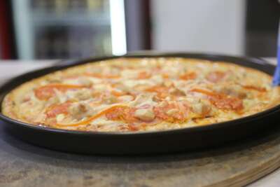 Как готовят фирменную пиццу в кафе Food ZaZa [интерактив]*
