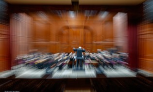 Музыка, которая помнит 30 декабря. В Белгороде презентовали «Трагическую» симфонию №4