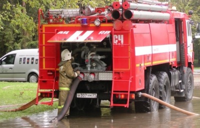 Спасатели помогали устранять последствия ливня в Белгороде