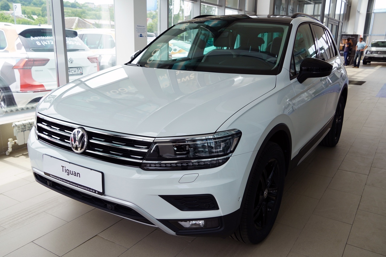 В Автоцентр Триумф на автомобили Volkswagen Tiguan действует специальное предложение*
