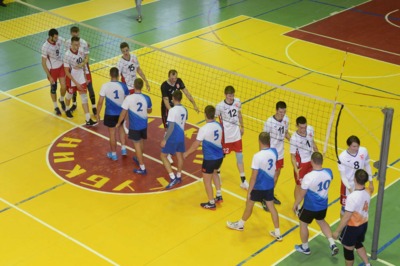 Волейболисты «Белогорья» посетили Лебединский ГОК*