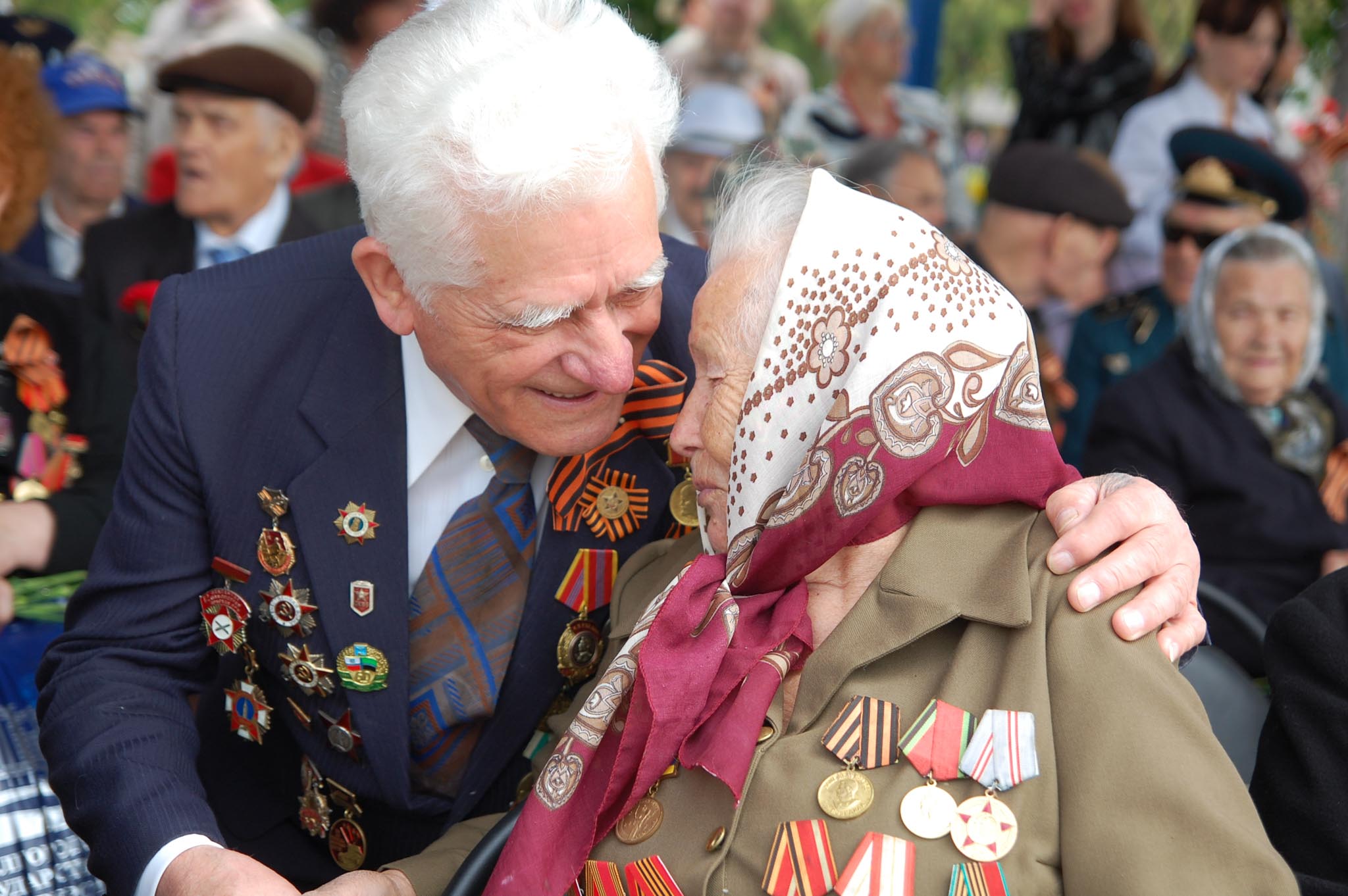 Бизнес на Победе. Как в Белгороде перед 9 Мая предлагают патриотично  украсить автомобили — FONAR.TV