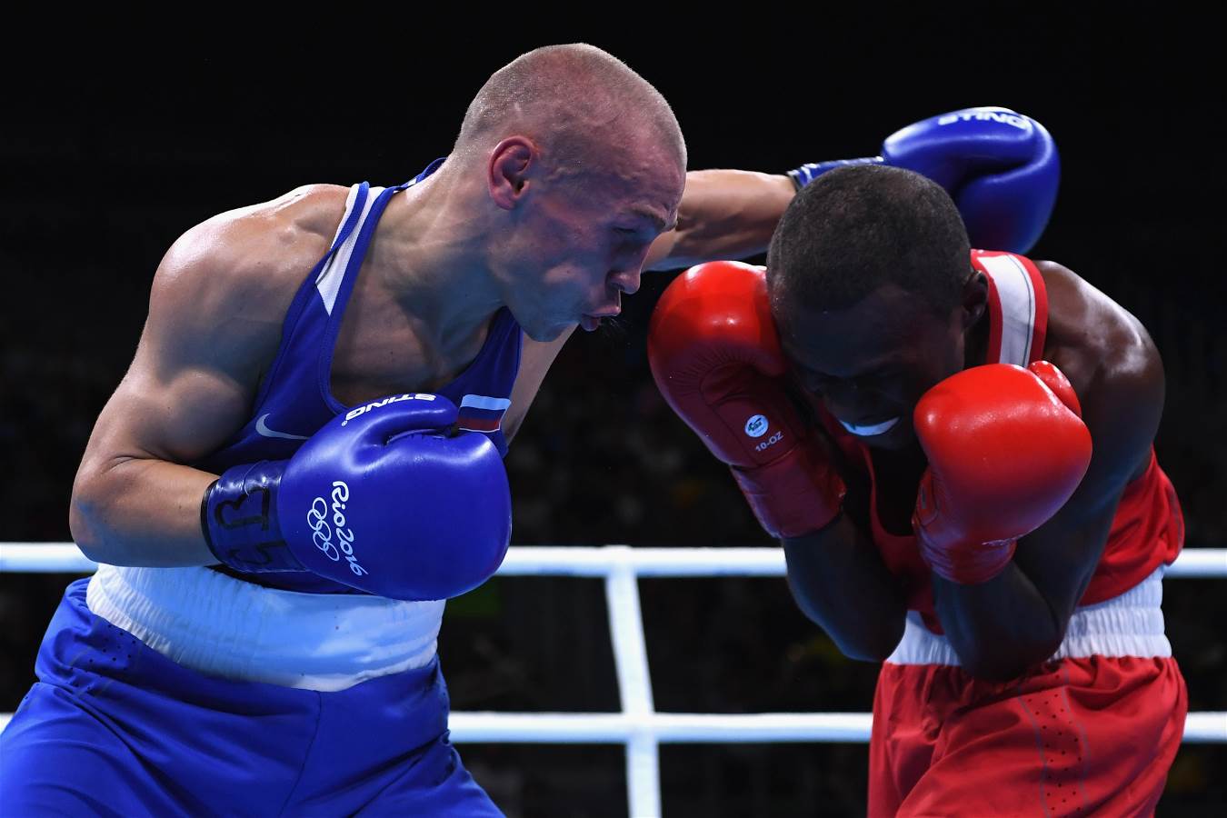Старооскольские спортсмены прошли в четвертьфиналы по боксу на Олимпиаде в Рио — FONAR.TV