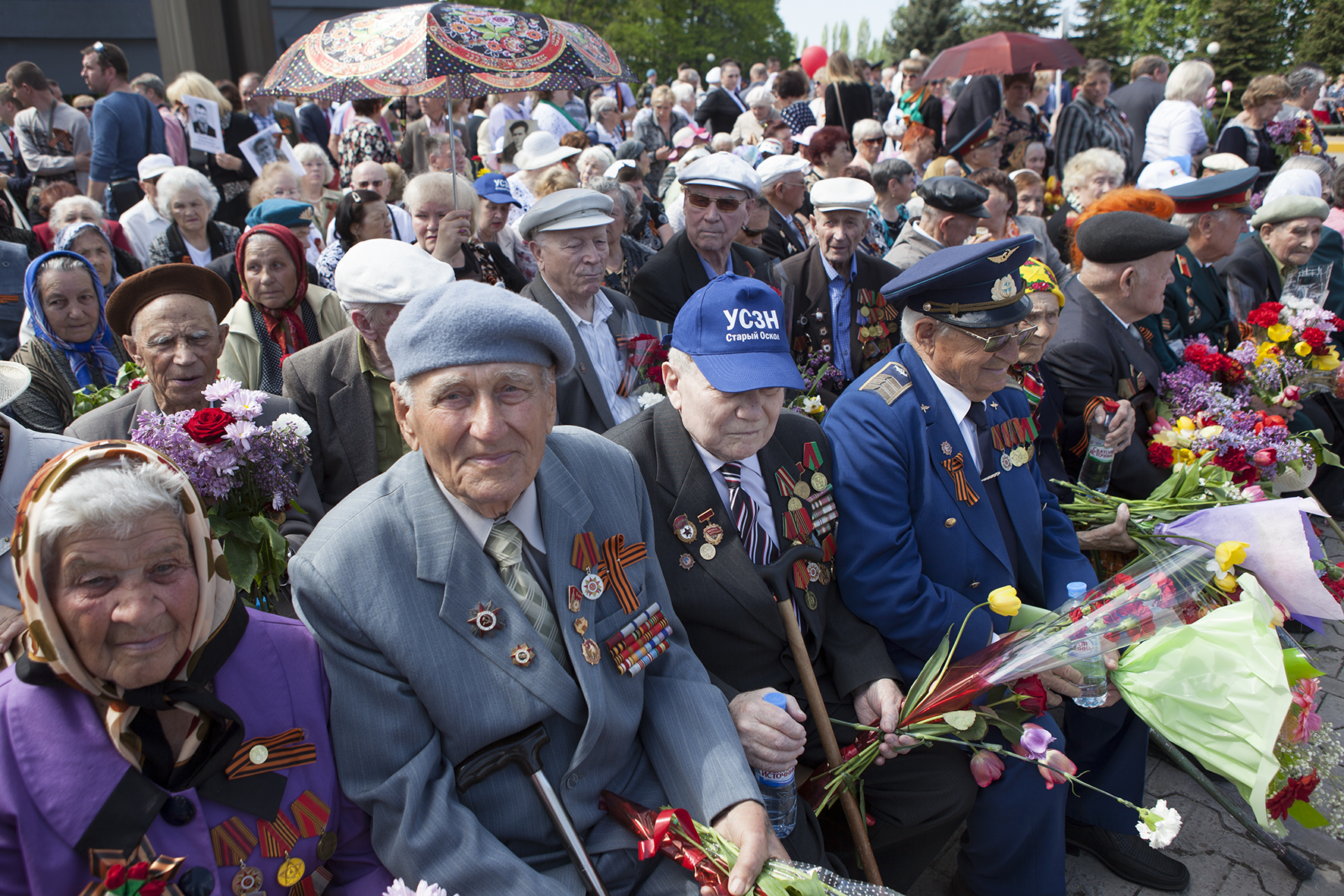 Бизнес на Победе. Как в Белгороде перед 9 Мая предлагают патриотично  украсить автомобили — FONAR.TV