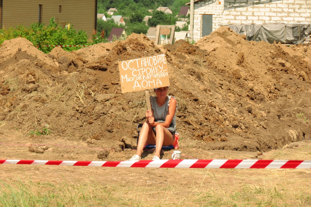 ​Жители посёлка ИЖС «Казацкий»​ протестуют против строительства многоквартирного дома для детей сирот