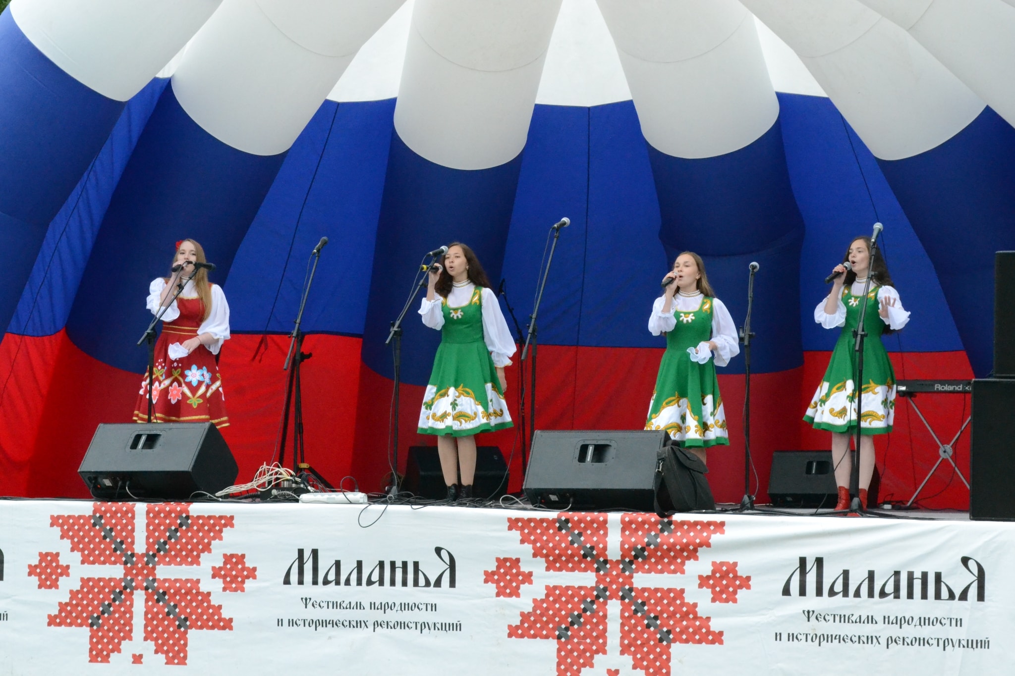 Типичный народный фестиваль. Что можно встретить на всех белгородских фестивалях?