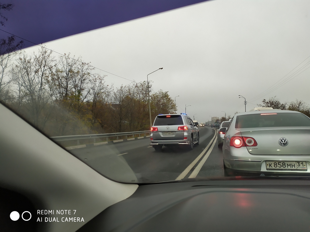 Евгений Савченко хочет отказаться от служебных автомобилей. А сколько на них вообще тратят?