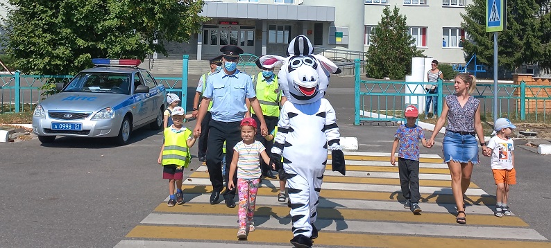 Такси грайворон. Аниматор Зебра.