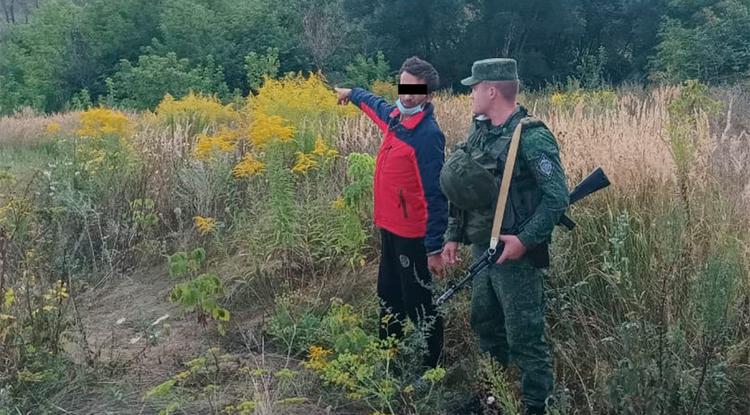 Белгородские пограничники задержали двух украинцев, которые  пытались попасть в Россию по поддельным документам