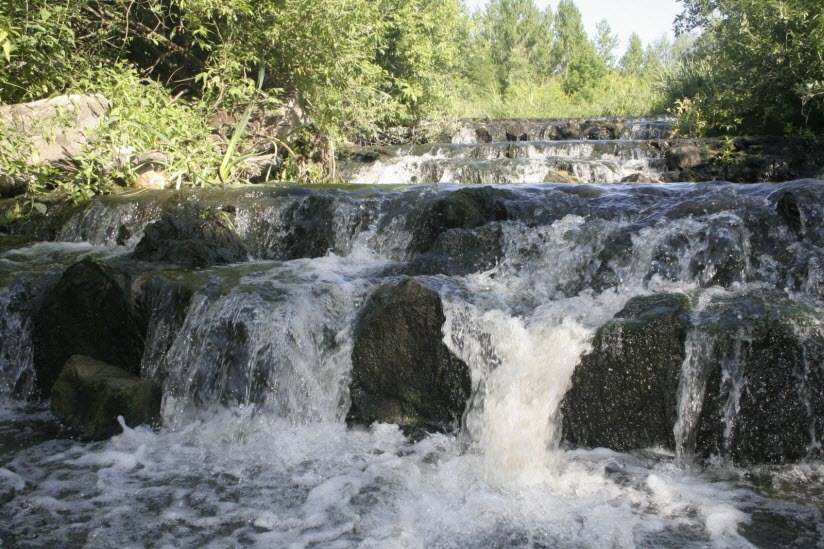 Корочанский блогер нашёл водопад, про который рассказало радио «Мира Белогорья»