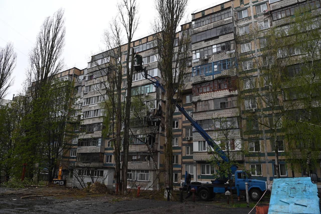 В Белгороде приступили к капремонту многоэтажки на Шаландина, возле которой  упал снаряд — FONAR.TV