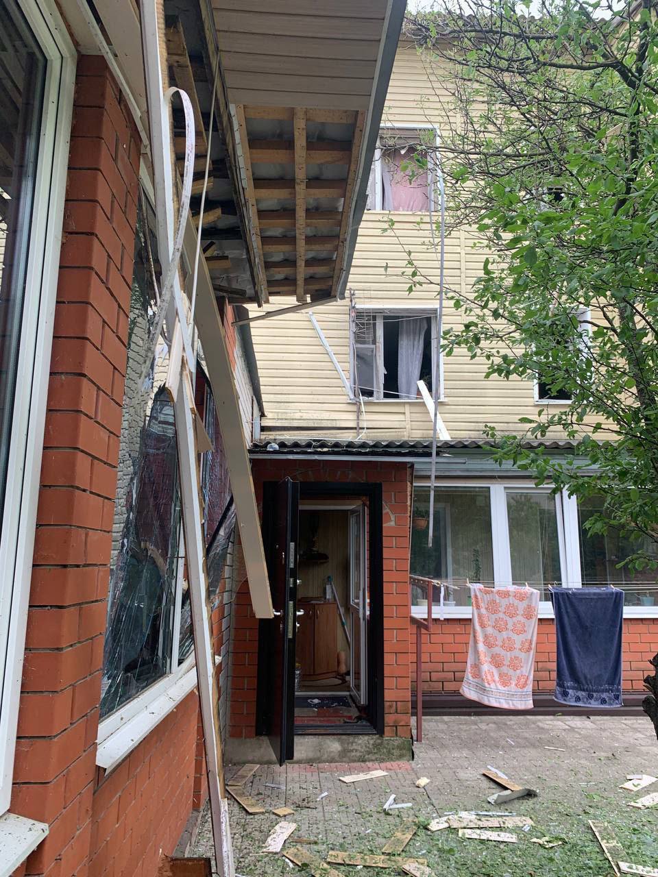 Из-за атаки беспилотника в грайворонском посёлке Горьковский сгорела квартира