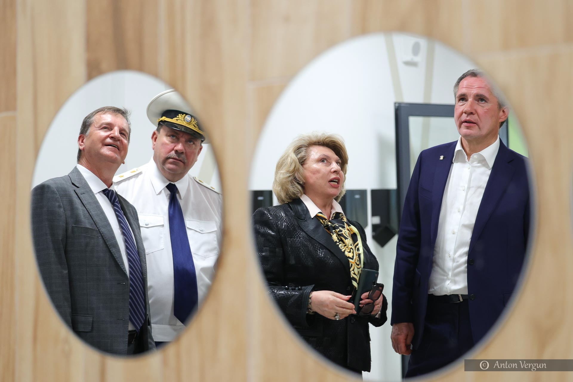 Татьяна Москалькова,  Вячеслав Гладков, Владимир Торговченков, Александр Селиванов в День знаний во время открытия новой школы «Моя школа» в селе Репное Белгородского района, 1 сентября 2025 года